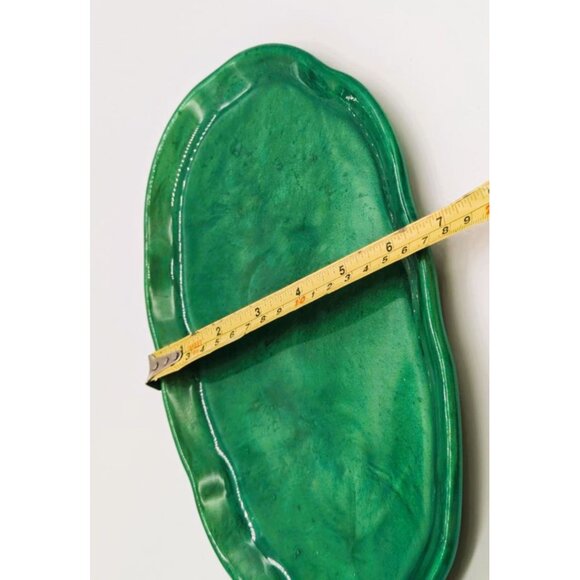Leaf-Shaped Tray Resin Green NEW 11 Inches Handmade - Picture 6 of 6